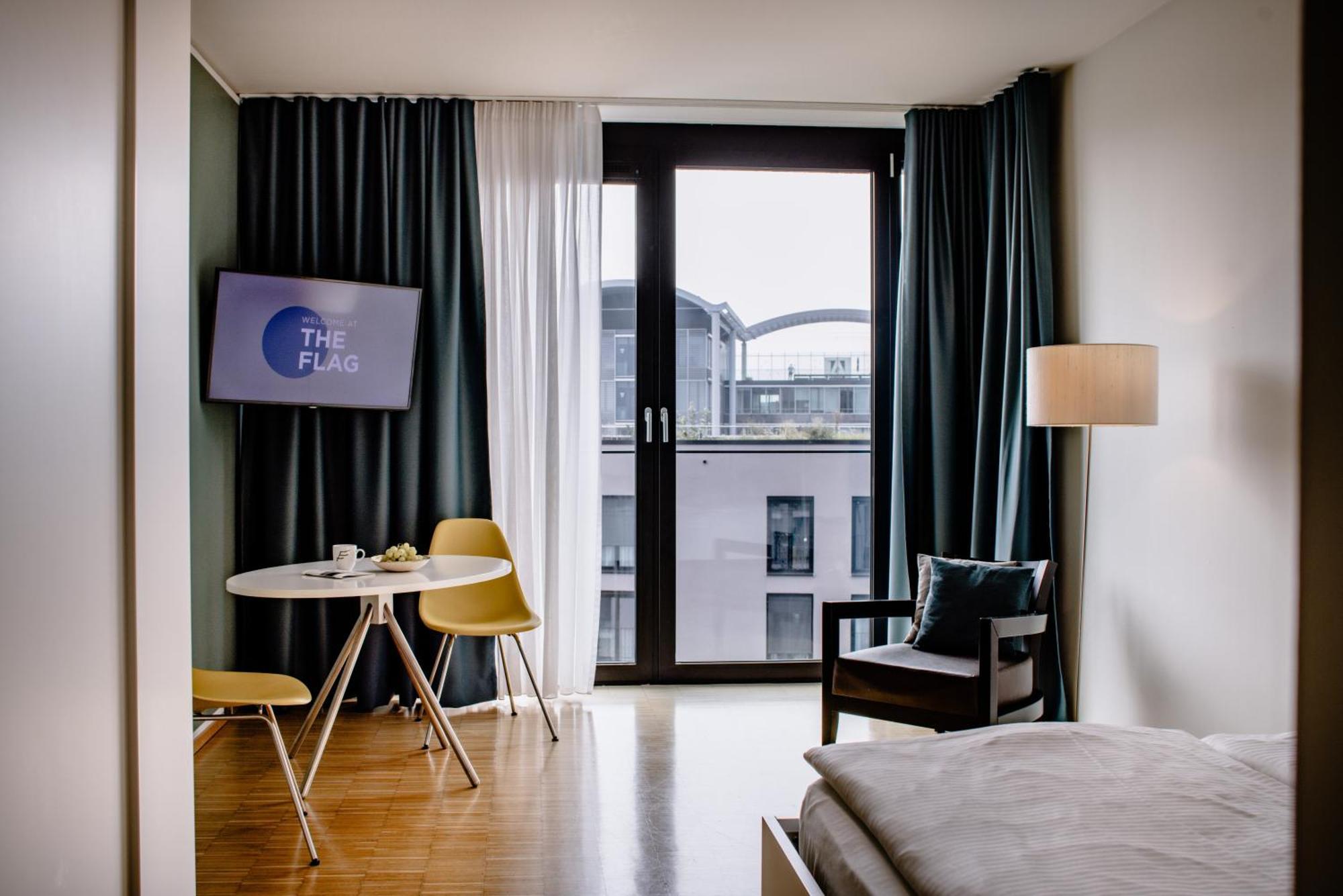 The Flag M. Aparthotel München
